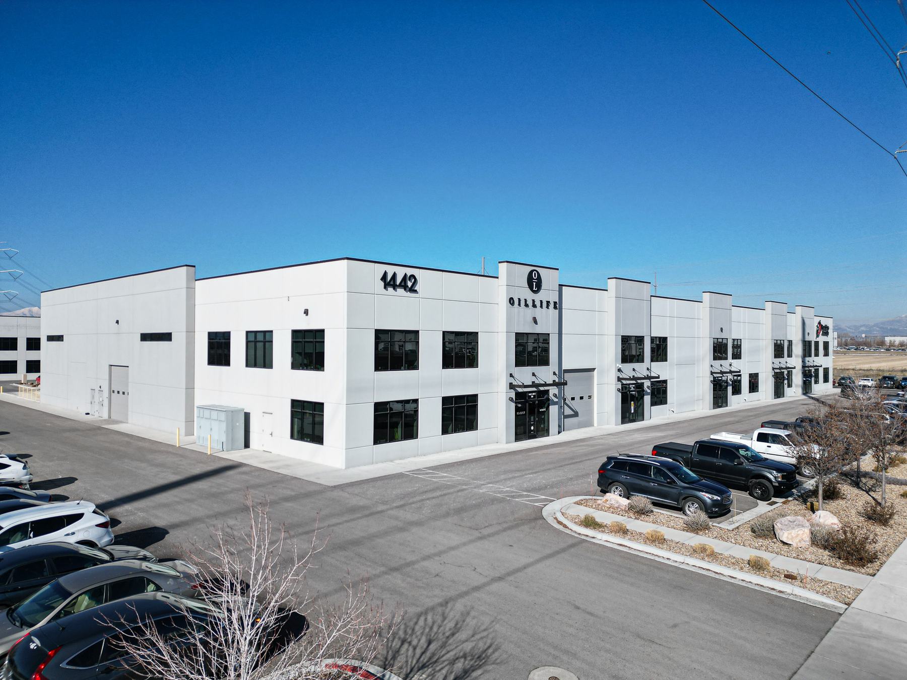Two-story flex industrial building